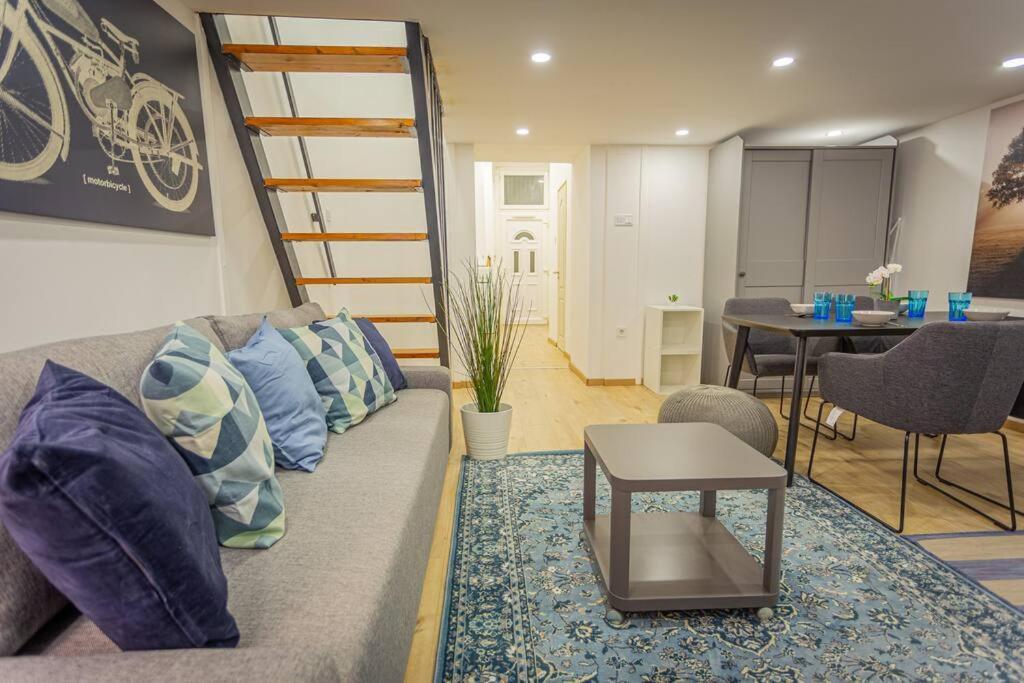 Апартаменты Cosy Flat In The Dob Street - Sapphire Будапешт Экстерьер фото